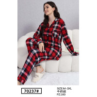 Женская пижама в клетку оптом 70237 