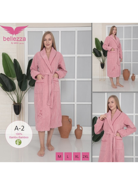 Женский халат на запах розового цвета
