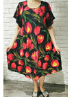 Яркое женское летнее платье красные тюльпаны