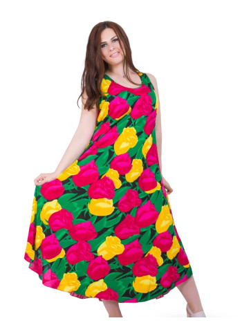 Яркое женское платье из штапеля с тюльпанами